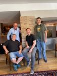 12. unsere Begleiter,Kofferträger und Aufbauhelfer- von links - Andi, André, Heiko,Luca. 