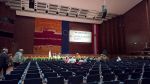 2013 noch ist der Saal leer