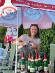 29. Melanie bereitet alles vor zum Feiern 
